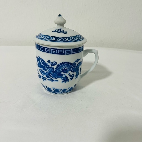 DRAGON Blue White Asian Porcelain Tea Steeping Mug with Lid Printed Dragon - Picture 3 of 7